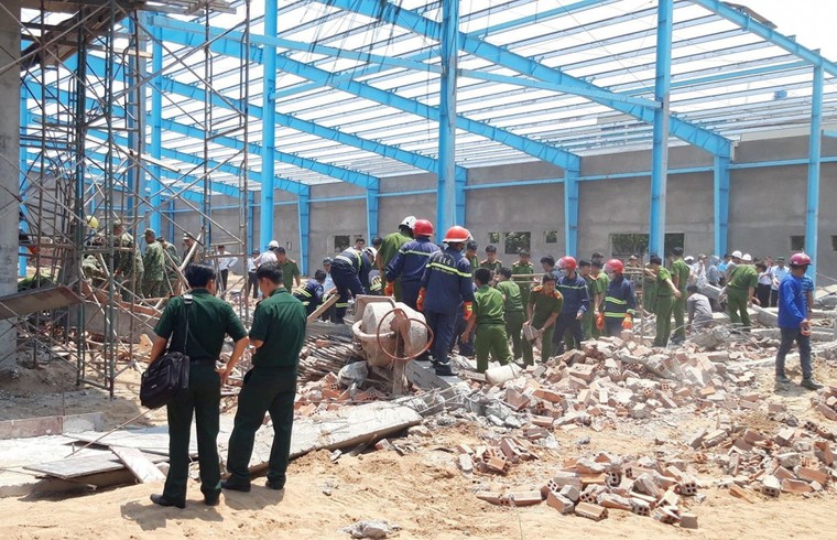 Sập công trình xây dựng khiến ít nhất 5 công nhân thiệt mạng ảnh 1