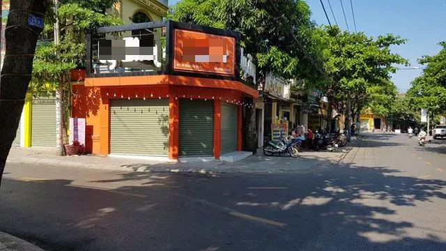 Nữ lao công chấp nhận lời xin lỗi sau khi bị hành hung giữa đường ảnh 1