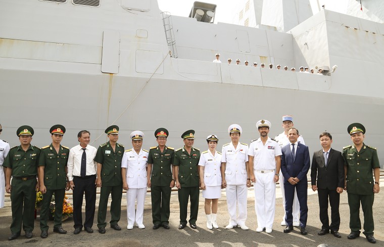 Chiến hạm Nhật Bản, Canada, Pháp thăm Việt Nam ảnh 6
