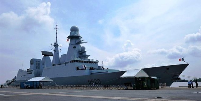 Chiến hạm Nhật Bản, Canada, Pháp thăm Việt Nam ảnh 5