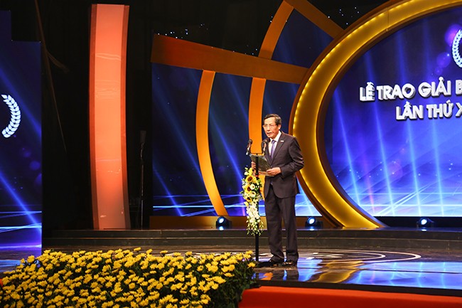 Thủ tướng tham dự lễ trao Giải Báo chí Quốc gia năm 2018 ảnh 2