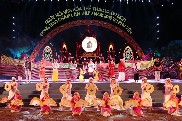 Văn hóa – ‘Điểm tựa’ vững chắc để dấn thân ảnh 2