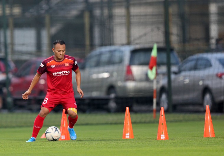 HLV Park Hang-seo dồn tâm sức cho VL World Cup 2022, chia sẻ về nhân sự ĐT Việt Nam ảnh 1