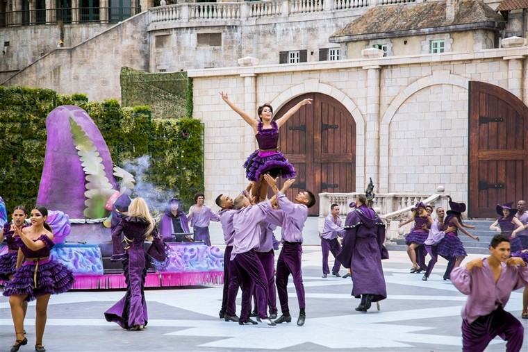 Ưu đãi cực sốc: Giá vé cáp treo Bà Nà chỉ còn 300.000 đồng ảnh 7