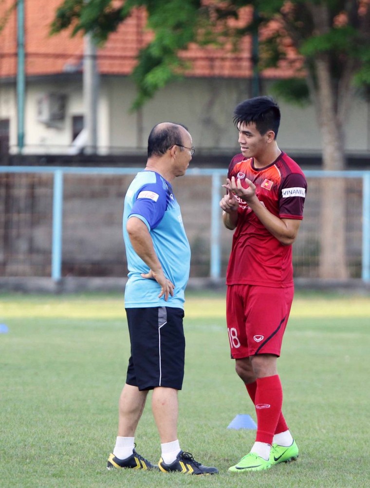 ĐT Việt Nam tập buổi đầu tiên tại Bali: Trở lại với sự tập trung cao độ ảnh 7