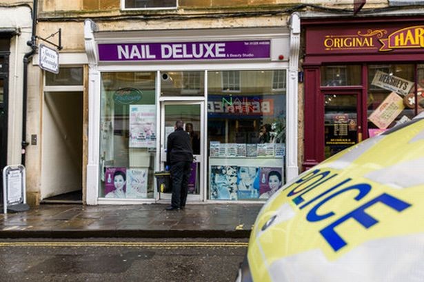 Hành trình đầy hiểm nguy của người gốc Việt nhập cư tới Anh ảnh 1