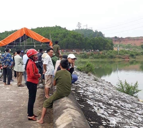 Nguyên nhân ban đầu vụ bà nội xô cháu gái xuống đập nước ảnh 1