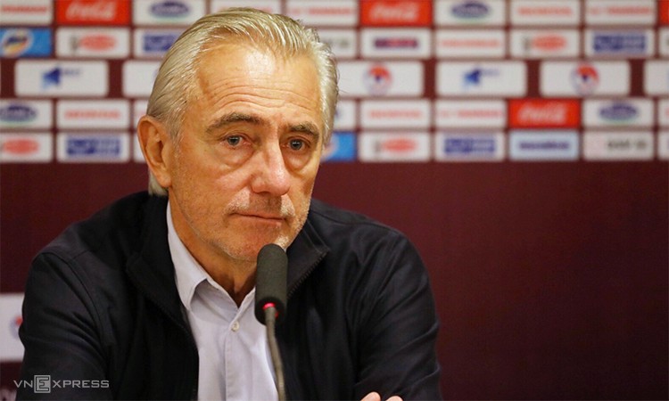 HLV Park Hang-seo dành lời khen Tuấn Anh và Tiến Linh ảnh 2