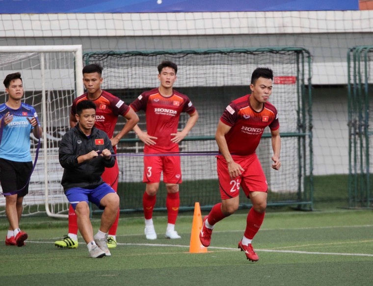 Đội tuyển U22 Việt Nam bay sang Philippines vào chiều nay ảnh 2