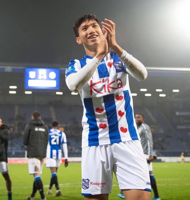 Văn Hậu có trận ra mắt đội 1 SC Heerenveen ảnh 2
