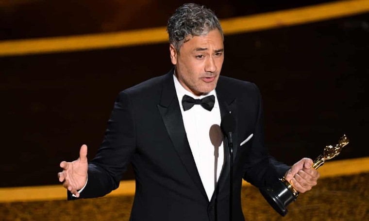 Oscar 92: Brad Pitt giành giải 'Nam phụ xuất sắc nhất' ảnh 3