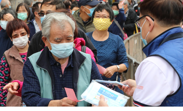 Người già Hong Kong sống trong cảnh bị cô lập giữa mùa dịch ảnh 2