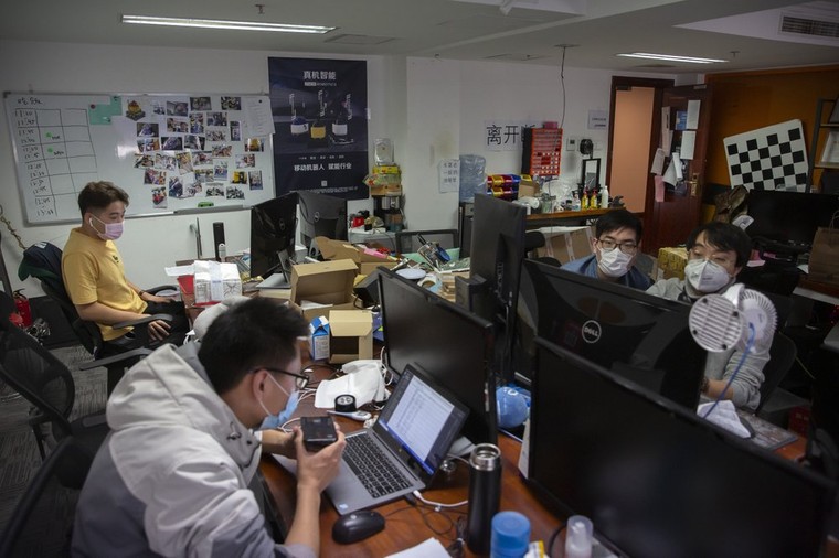 Thị trường robot Trung Quốc tăng trưởng nhờ dịch bệnh ảnh 1