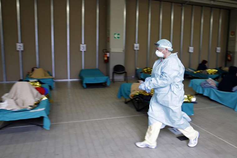 Thư Milan: 'Khi bóng đá không còn quan trọng nữa' ảnh 2