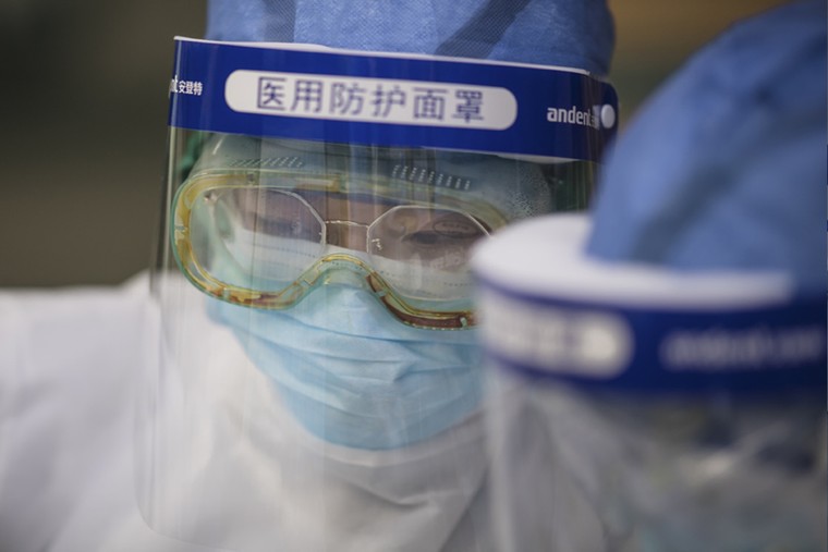 Trải nghiệm từ địa ngục ICU trở về của nữ bác sĩ Vũ Hán ảnh 5