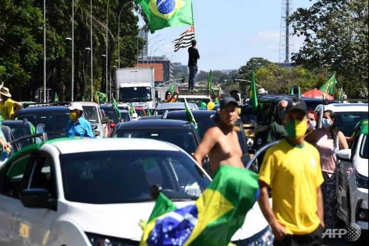 Tổng thống Brazil chỉ trích lệnh cấm người dân ra khỏi nhà ảnh 1