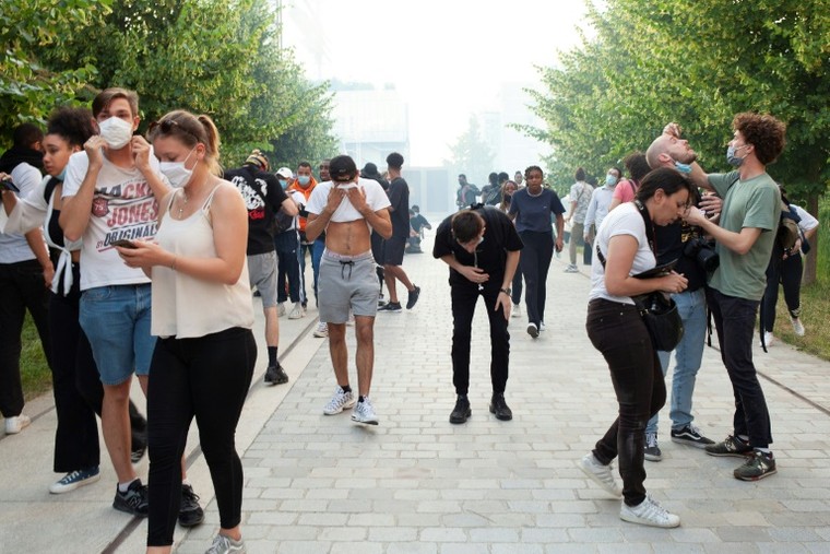 Biểu tình chống phân biệt chủng tộc lan tới Paris ảnh 1