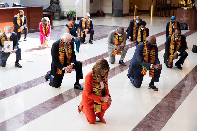 14 ngày làm rung chuyển nền tư pháp Mỹ ảnh 4