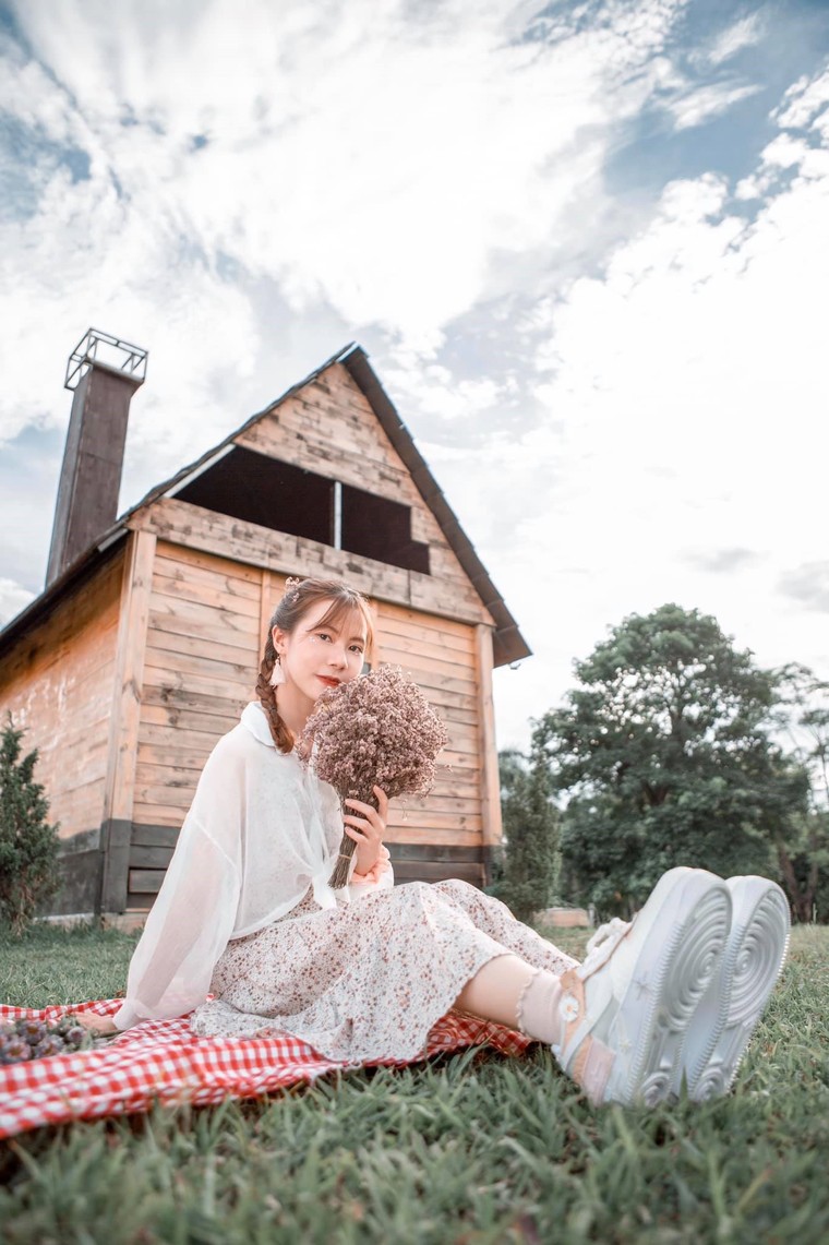 Những hình ảnh check-in 'siêu chất' tại Ecopark gây 'bão' cộng đồng mạng ảnh 7