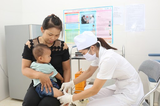 'Quên' tiêm vaccine, nhiều bệnh truyền nhiễm trở lại ảnh 1