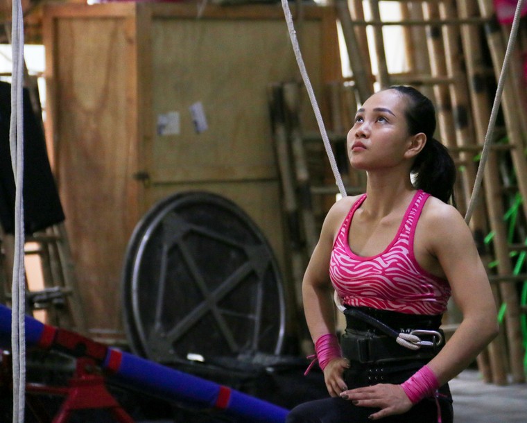 Nghề xiếc thời COVID-19: Bám trụ với sân khấu bằng đam mê ảnh 7