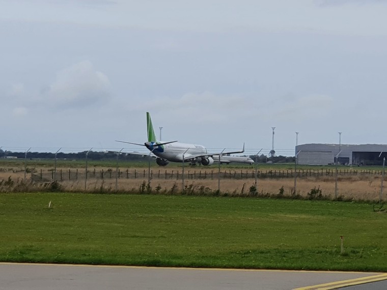 Bamboo Airways đón máy bay phản lực hiện đại Embraer E195 ảnh 2