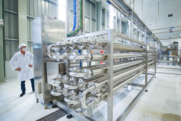 Bên trong nhà máy chế biến 300 tấn hoa quả tươi một ngày ảnh 6