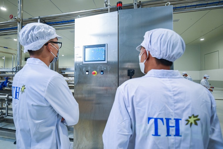 Bên trong nhà máy chế biến 300 tấn hoa quả tươi một ngày ảnh 7