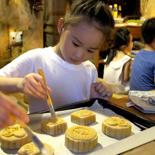 Lên phố cổ Hà Nội thưởng thức 'Tết Trung thu phố cổ 2020' ảnh 1