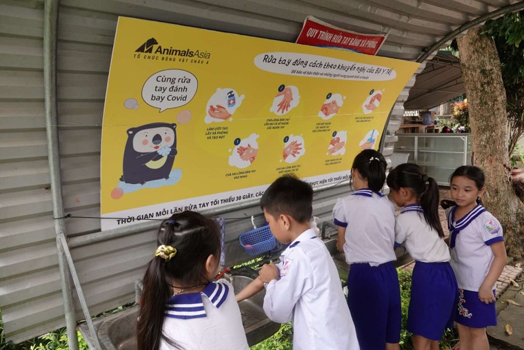 Trao giải cuộc thi vẽ tranh 'Em và Gấu chung tay phòng chống dịch COVID-19' ảnh 6