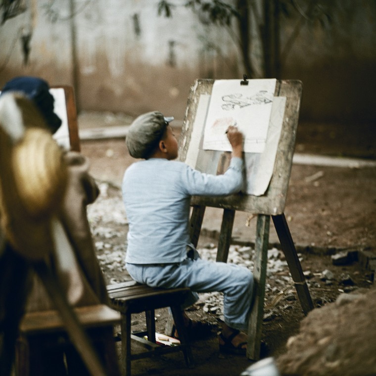 'Thước phim quay chậm' về Hà Nội những năm 67-75 ảnh 5