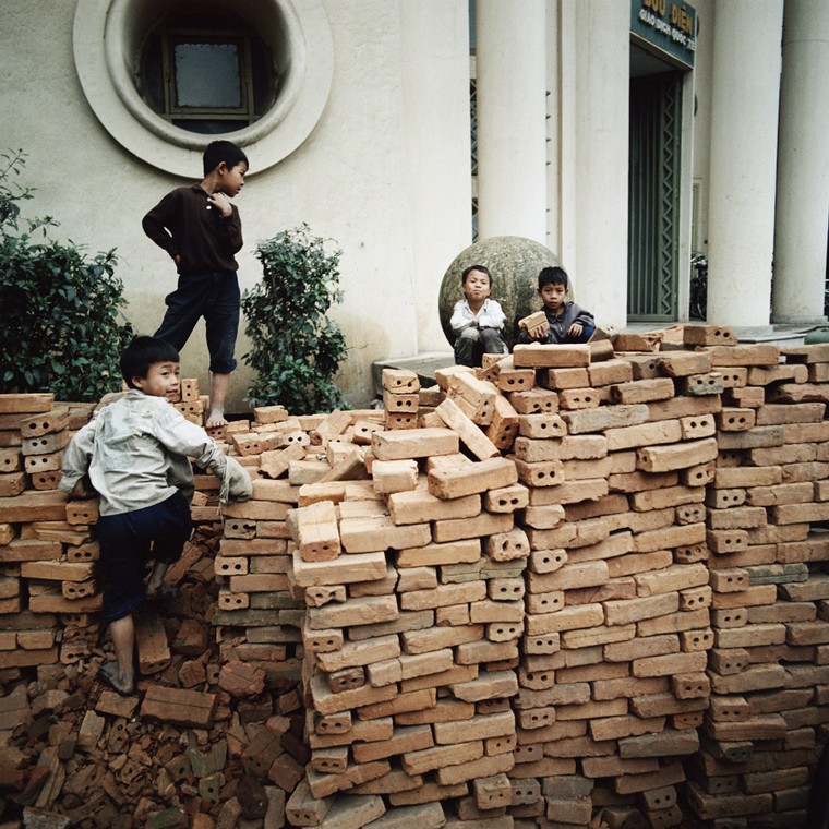 'Thước phim quay chậm' về Hà Nội những năm 67-75 ảnh 9