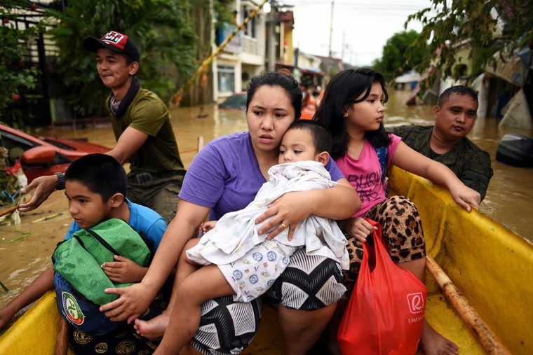 Bão Vamco gây lũ lụt lịch sử tại Philippines ảnh 2