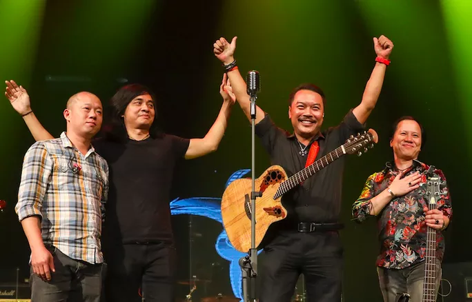 Ban nhạc Bức Tường ra album và công bố thành viên mới ảnh 2