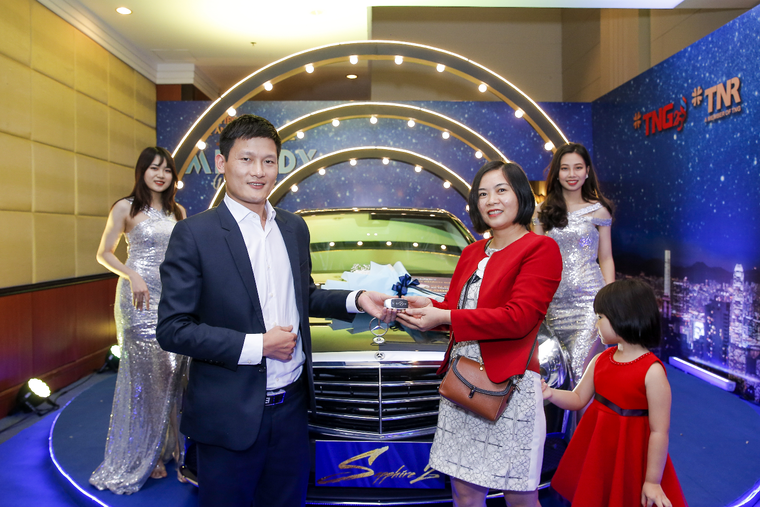 'Đại tiệc' của giai điệu và cảm xúc trong sự kiện tri ân khách hàng Sapphire 2 TNR Goldmark City ảnh 1