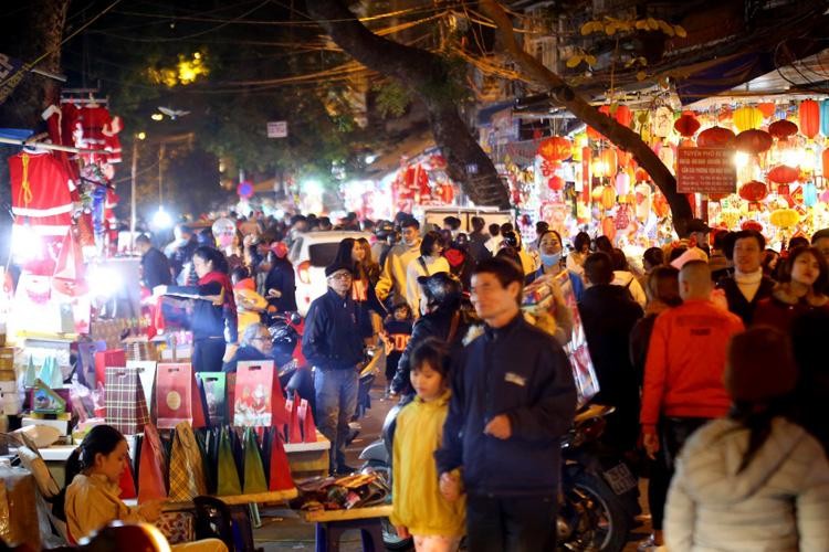 Hà Nội rộn rã không khí Giáng sinh ảnh 9