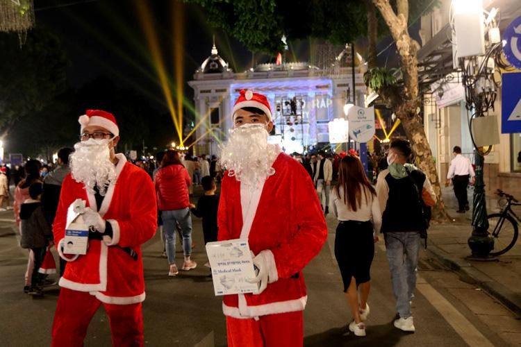 Hà Nội rộn rã không khí Giáng sinh ảnh 3