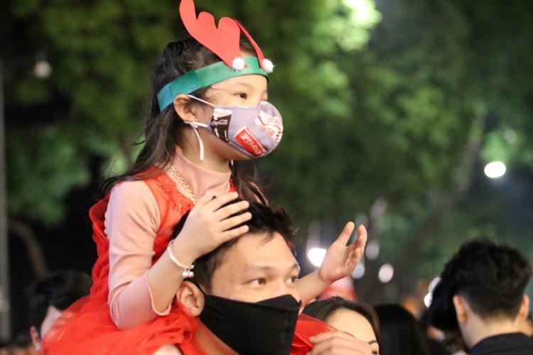 Hà Nội rộn rã không khí Giáng sinh ảnh 6