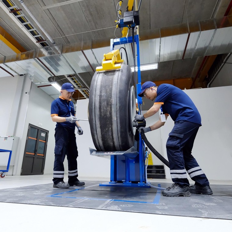 PIA cung cấp dịch vụ kỹ thuật hàng không chuyên nghiệp và chất lượng ảnh 1