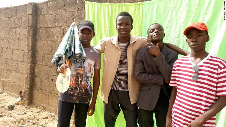 'The Critics Company'– sản xuất phim khoa học viễn tưởng bằng điện thoại ảnh 1