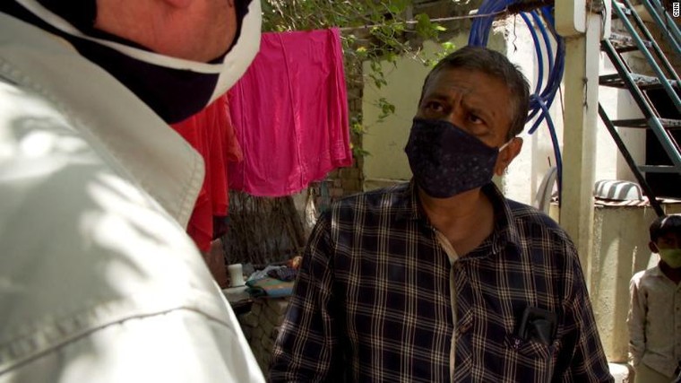 Dịch bệnh càn quét làng quê Ấn Độ ảnh 1