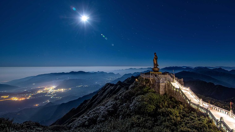 Du lịch Sa Pa vươn tầm: Nhìn từ cú hích cáp treo Fansipan ảnh 3