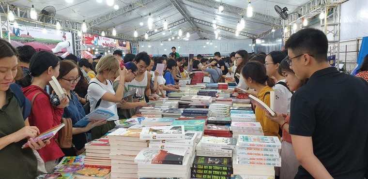 Khúc quanh của tiểu thuyết kinh dị Việt Nam ảnh 4