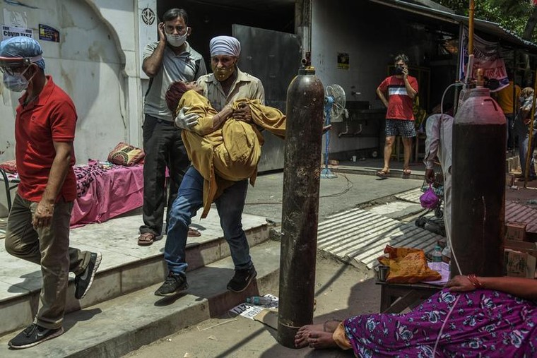 Người dân châu Phi kiệt quệ vì đại dịch ảnh 1