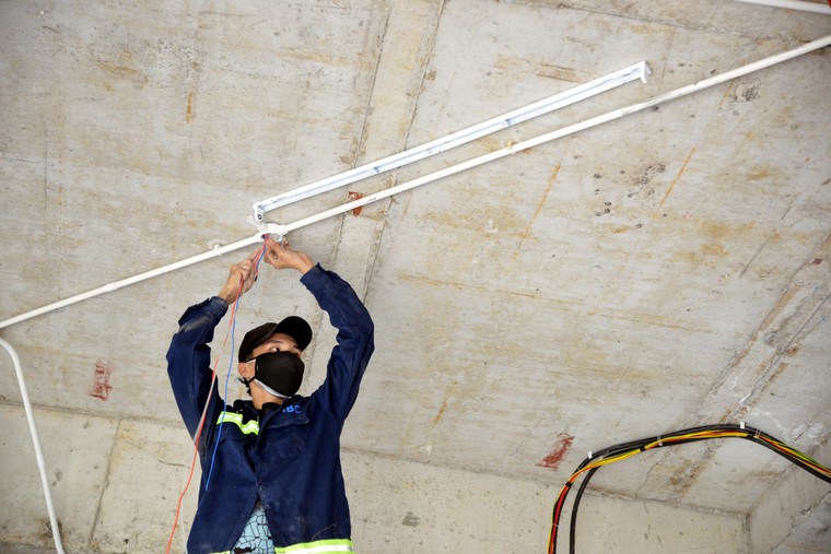 Hơn 20 ngày thần tốc cải tạo Trung tâm hồi sức tích cực người bệnh Covid -19 ảnh 1