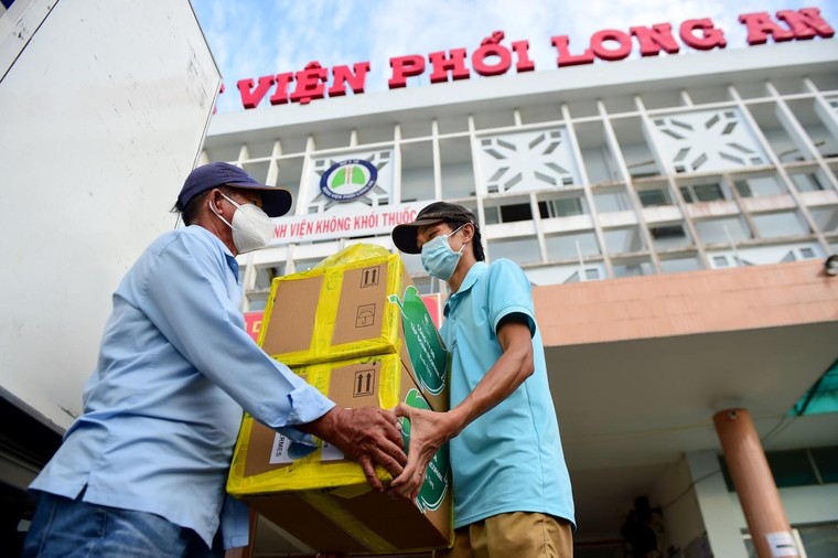 Thêm 1,1 triệu viên thuốc Molnupiravir được chuyển đến 17 tỉnh thành ảnh 2