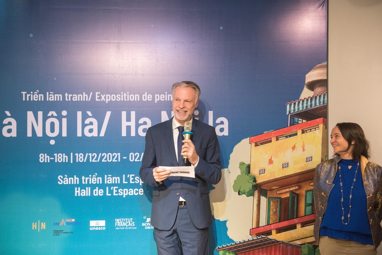 Triển lãm 'Hà Nội là' qua lăng kính nghệ thuật và cảm xúc của người trẻ ảnh 1