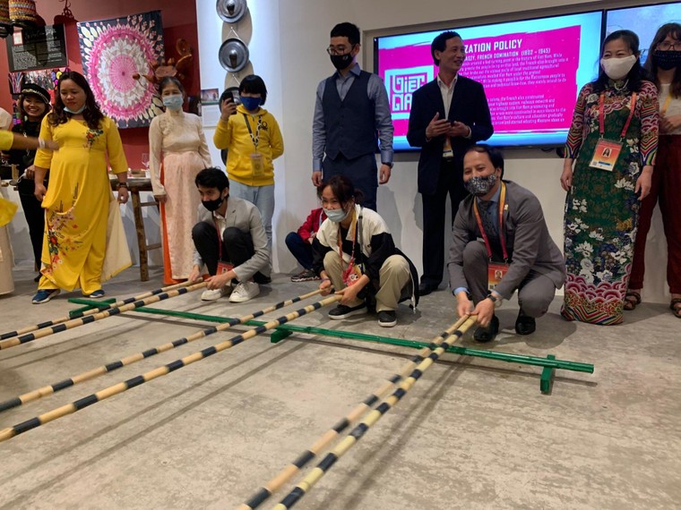 Expo 2020 Dubai: Giới thiệu Tết Việt đến bè bạn Trung Đông ảnh 7