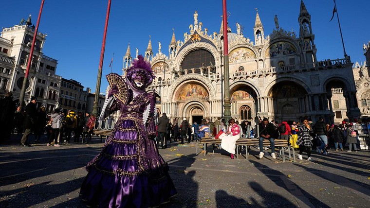 Sức hấp dẫn của lễ hội hóa trang Carnival thành Venice ảnh 1