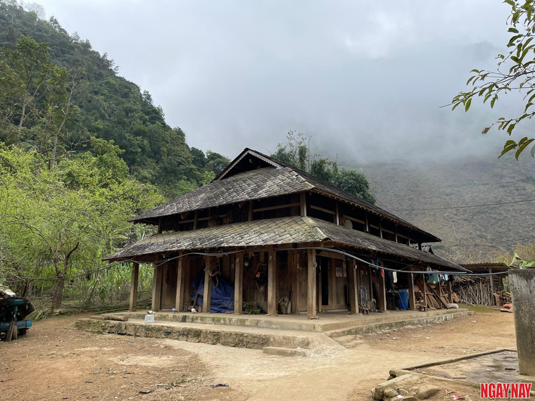 Nhật ký 99 ngày xuyên Việt: Tủa Chùa ngày tôi đến ảnh 9